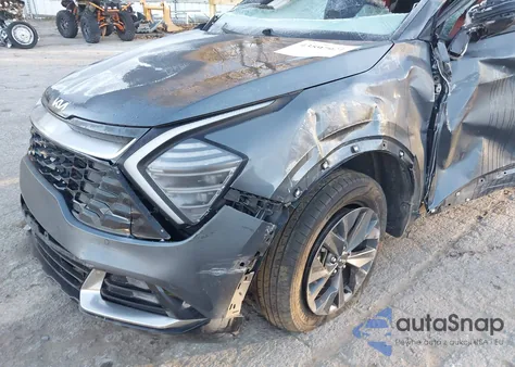 2023 Kia Sportage Hybrid Sx-Prestige z USA, uszkodzony, nr VIN KNDPXCAGXP7088242